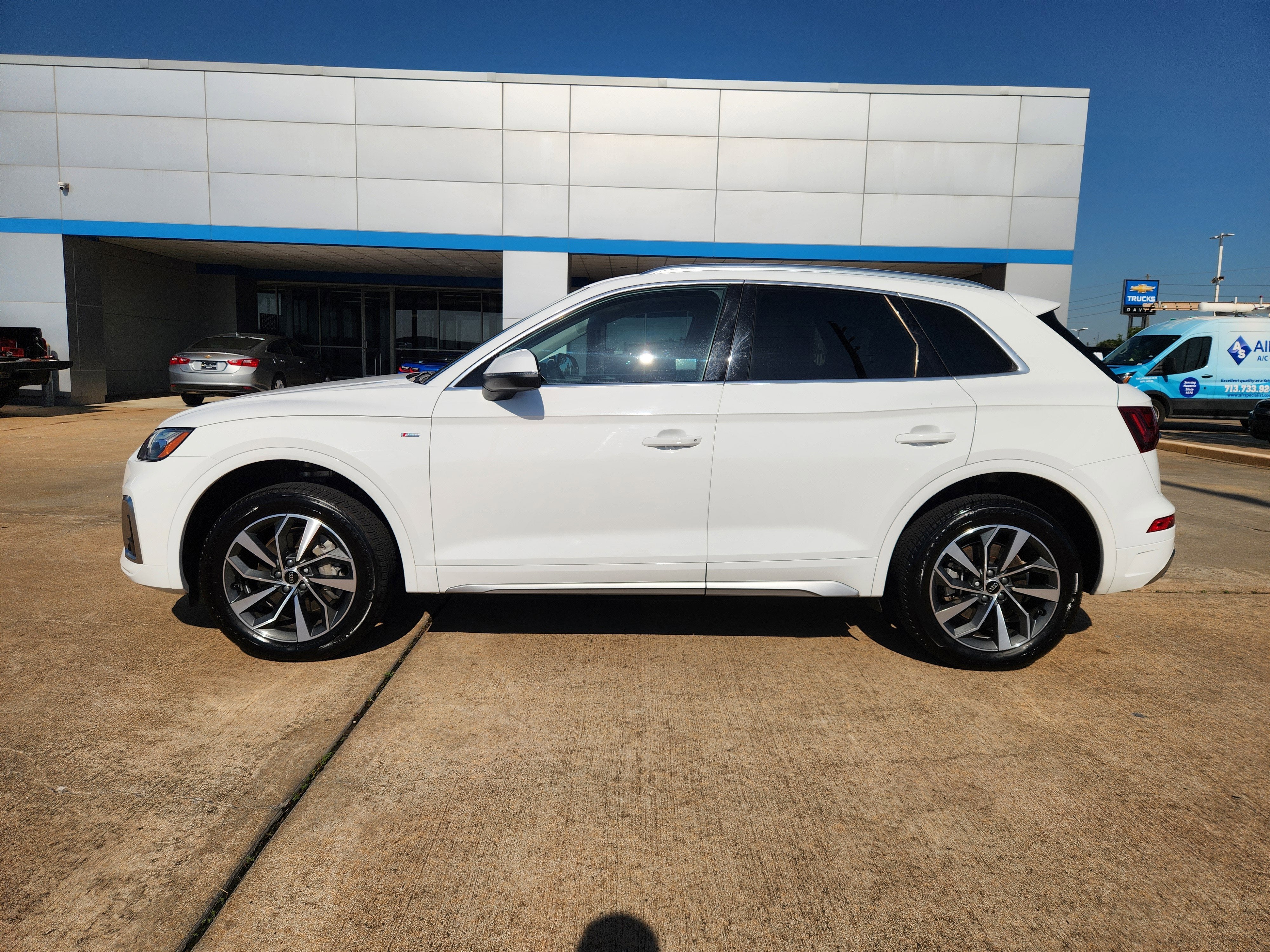 2024 Audi Q5 S line Premium Plus