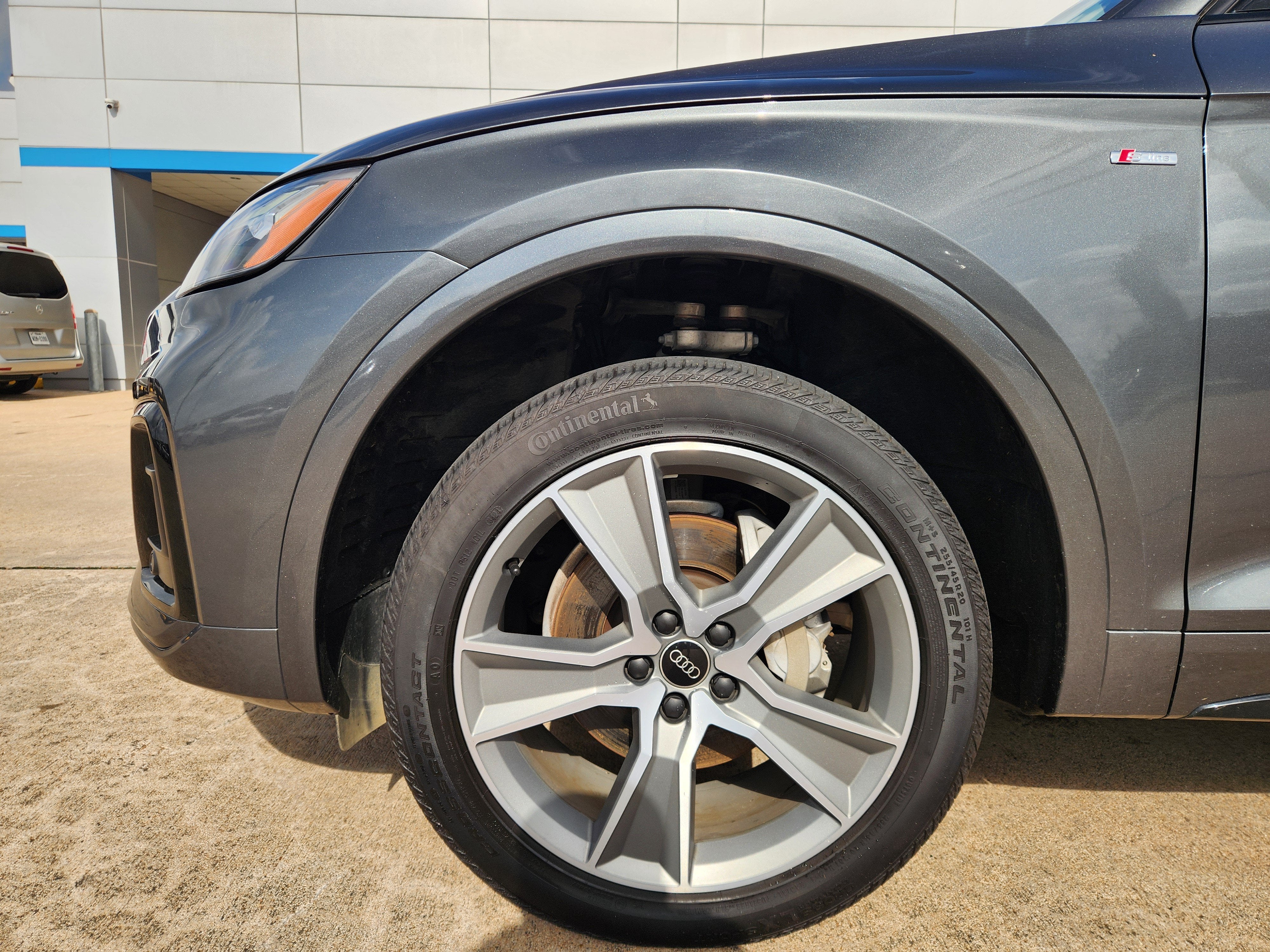 2025 Audi Q5 S line Premium