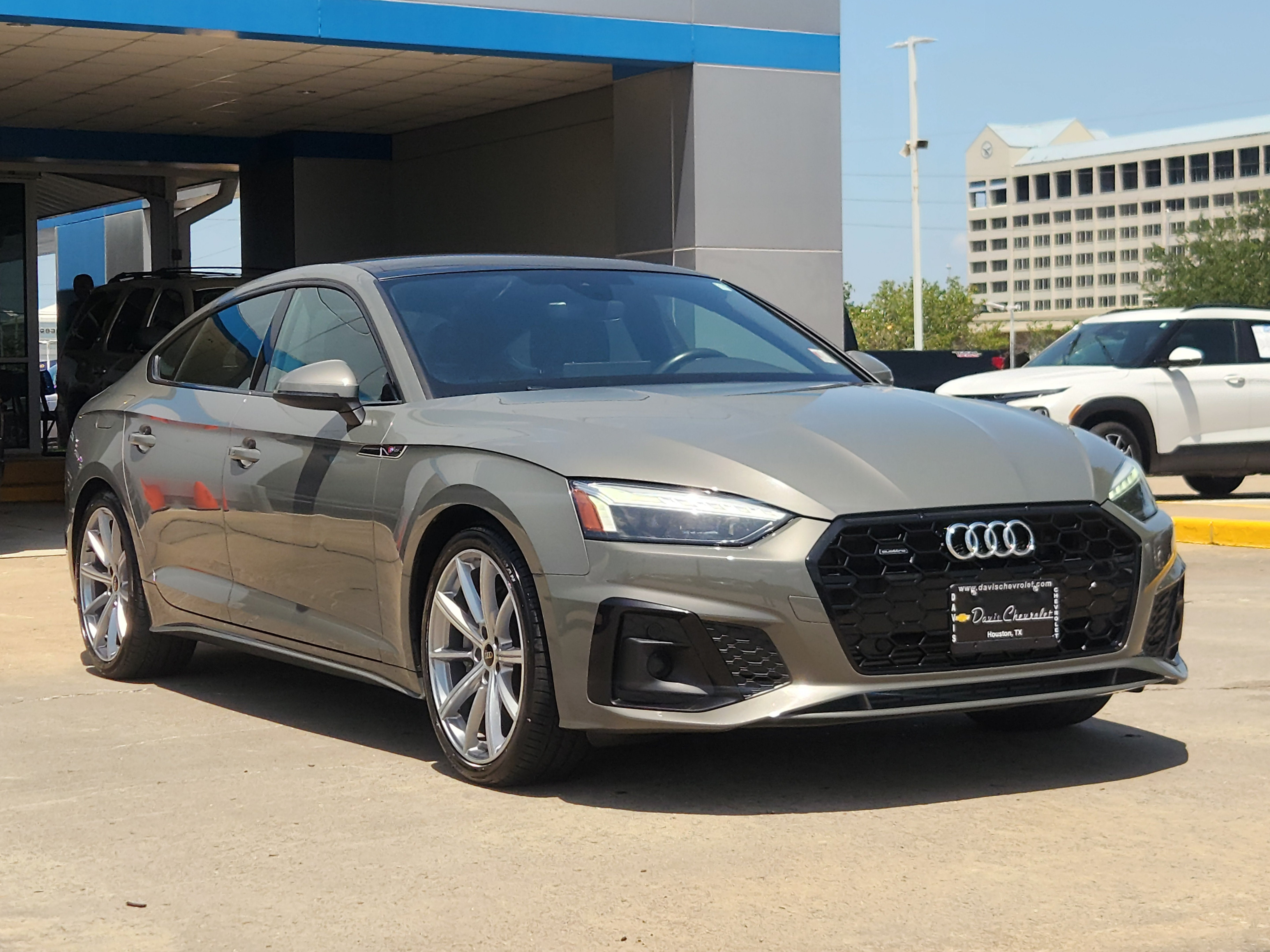 2025 Audi A5 Sportback S line Premium