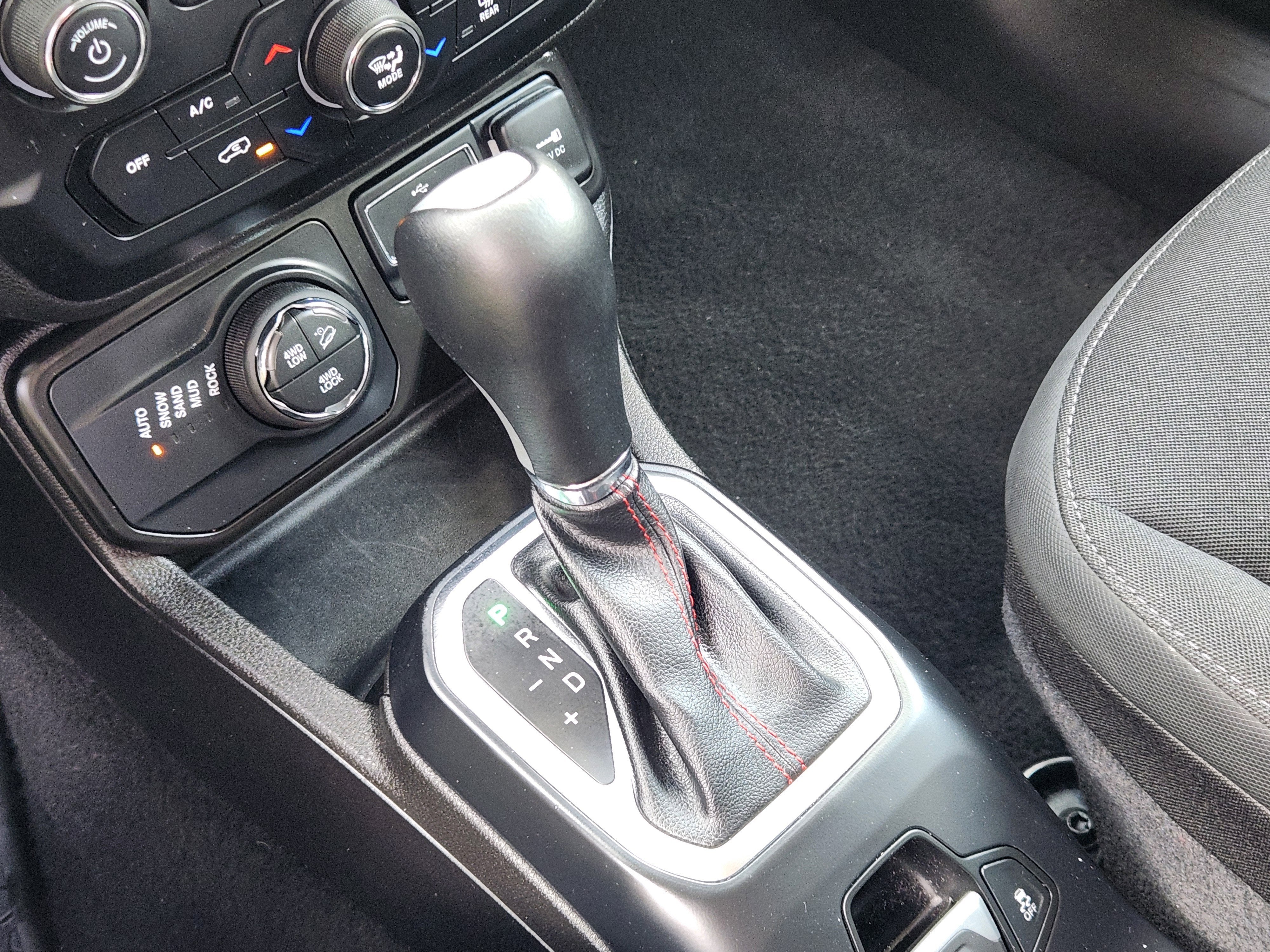 2023 Jeep Renegade Trailhawk