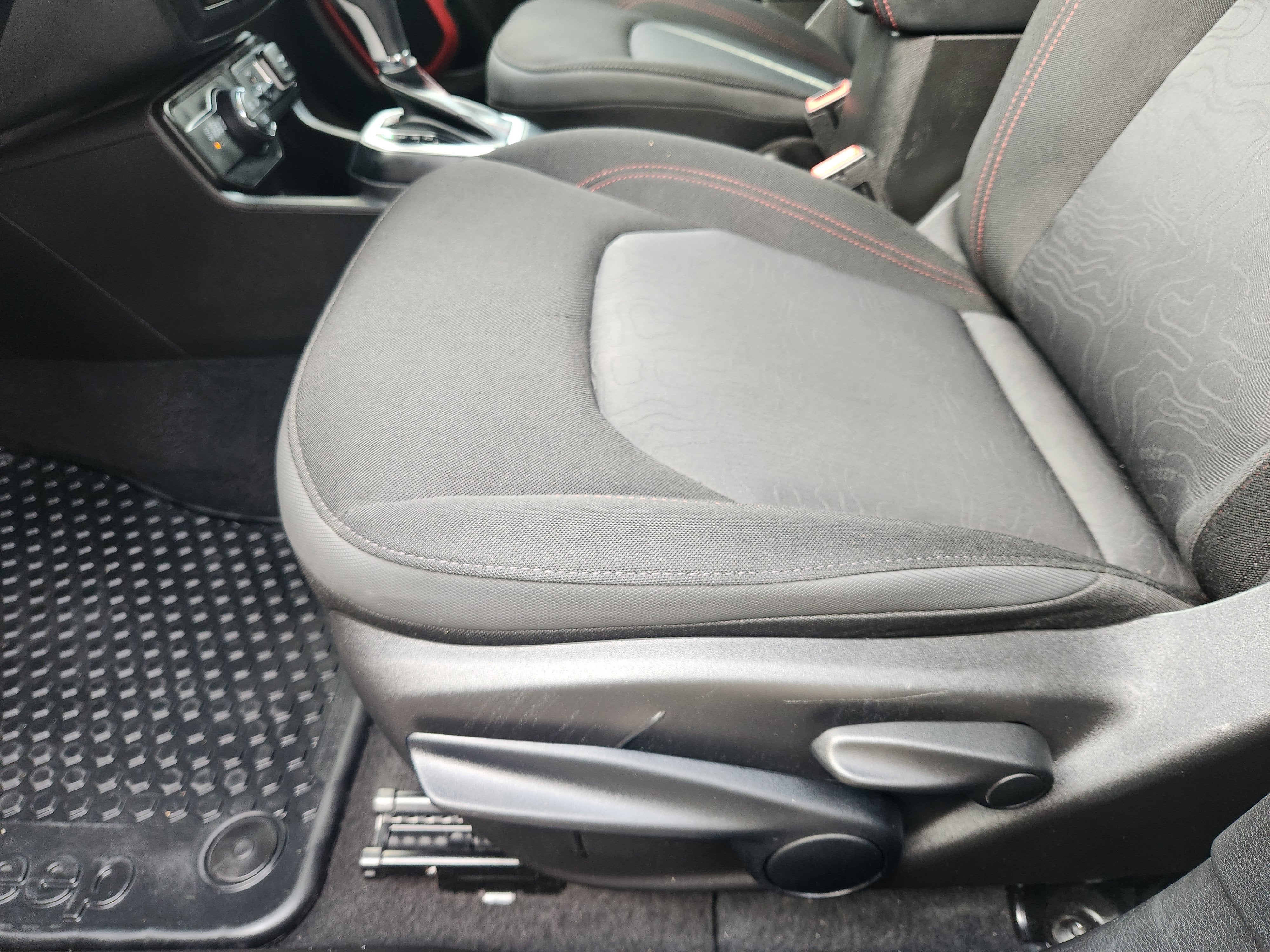 2023 Jeep Renegade Trailhawk