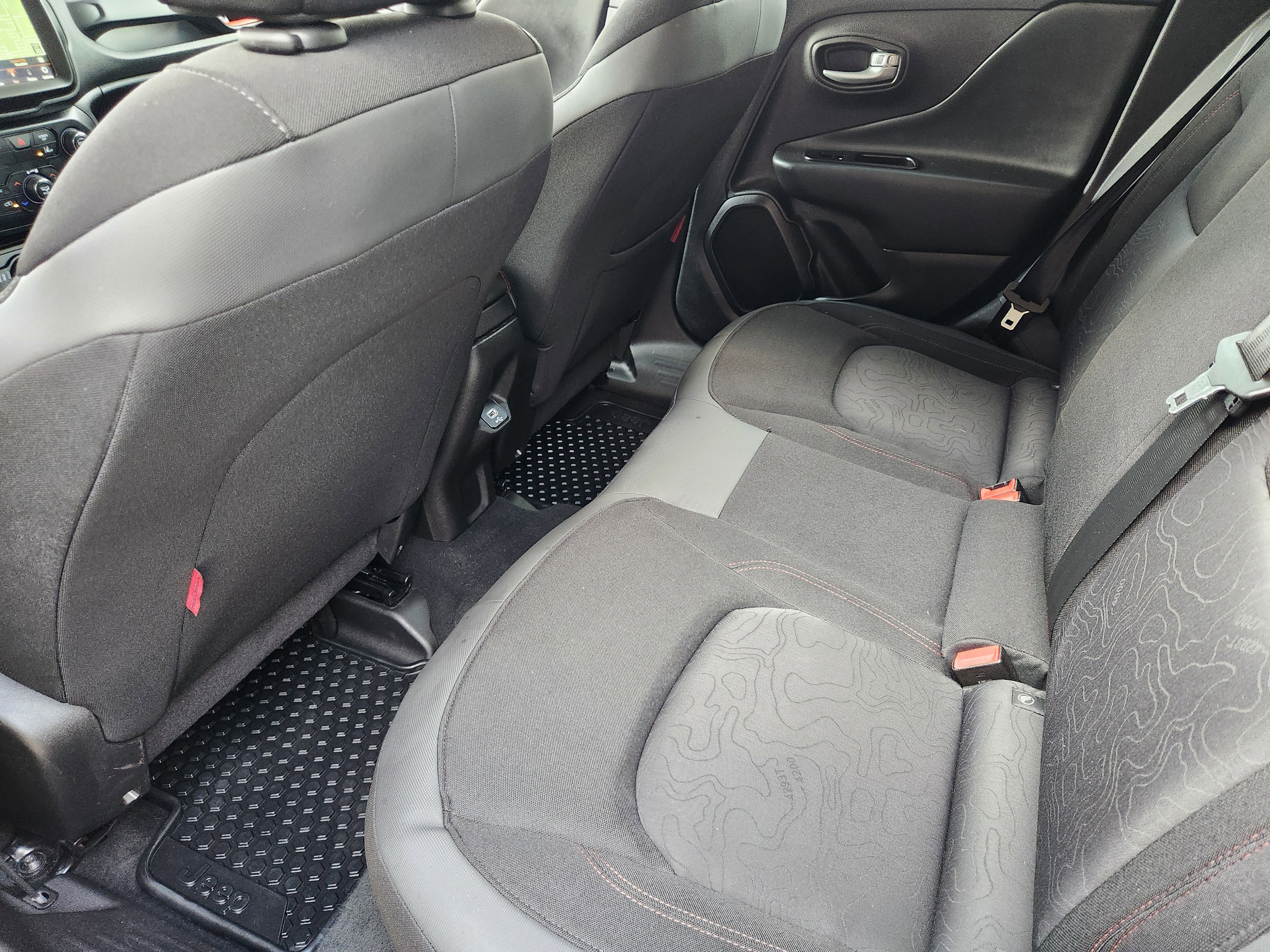 2023 Jeep Renegade Trailhawk